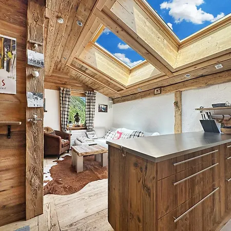 Matterhorn Alpine Hideaway, Cozy Renovated 체르마트